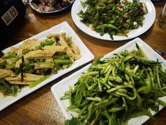 -牛八宝桂林米粉(八里庄店)