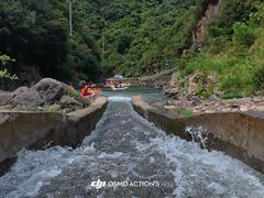 -安吉龙王山峡谷漂流