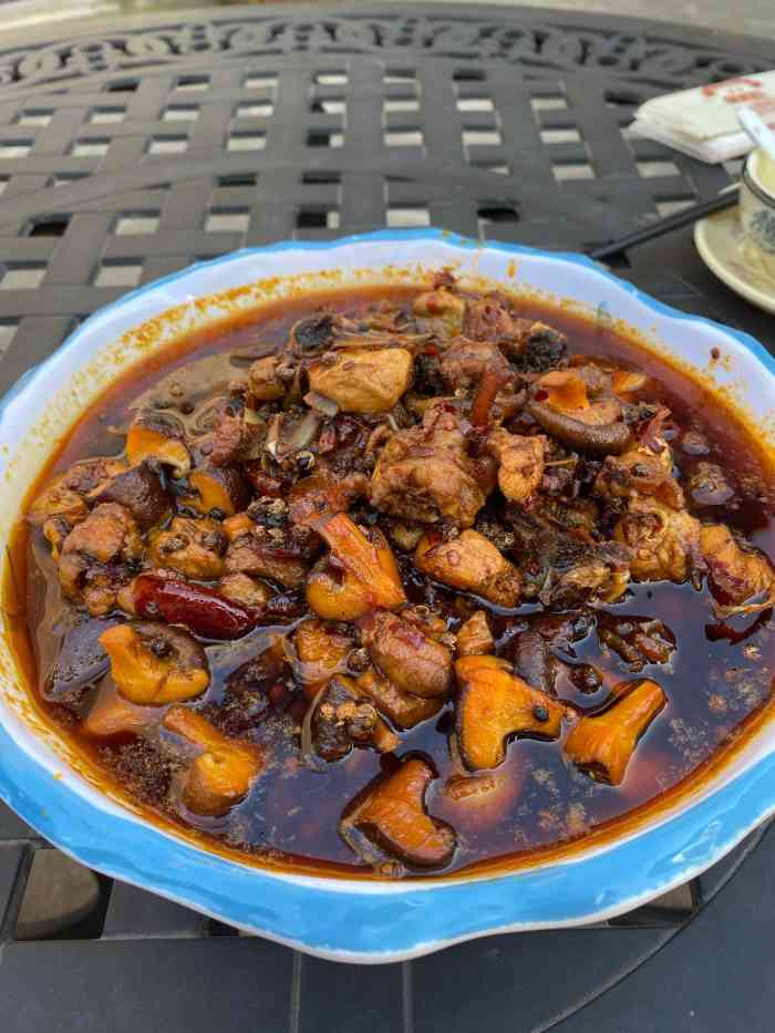 老幺泉水鸡-"打卡南山知名的老幺泉水鸡一般吃泉水鸡都.