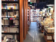 -西西弗书店&矢量咖啡(来福士广场店)