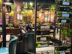 -临界音乐酒馆·小龙虾·江湖菜(华熙LIVE·鱼洞店)
