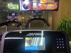 -威克健身游泳(万菱汇店)