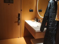 -全季酒店(郑州东站省骨科医院地铁站店)