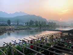 -百里峡七彩艺术小镇