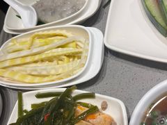-海底捞火锅(曹安公路店)