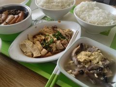 -老乡鸡(淮南西城国际店)