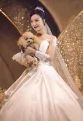 -Flora婚纱礼服定制租赁店