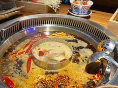 -城墙拐拐火锅(三峡广场黑金冠店)