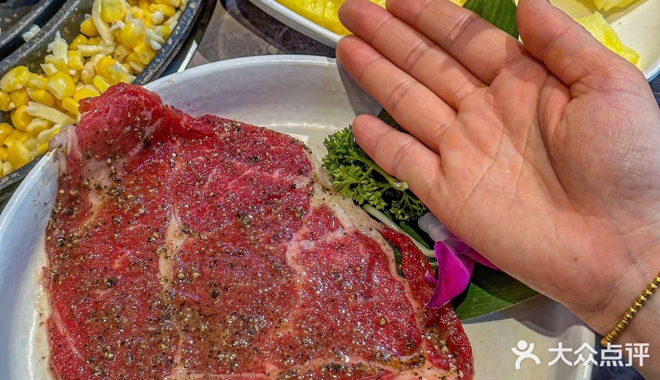 吃烤肉还得是东北的‼️包肉小饼隐藏吃法get