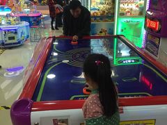 -爱玩嘉年华(龙湖曲江天街店)