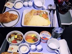 -Chom Cafe and Restaurant