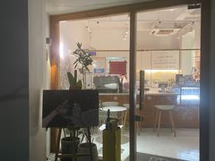 门面-COTTON CAFE(德信·中外公寓店)