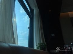 -上海龙之梦万丽酒店