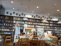 -晓风书屋(浙大紫金港店)