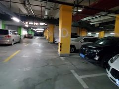 -五月花生活广场-停车场