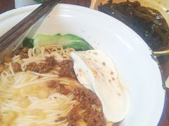 -东三里屯豌杂面