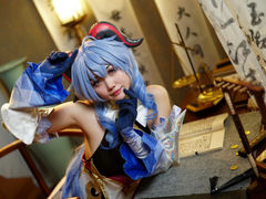 -米游妙妙屋cosplay换装自拍摄影体验馆