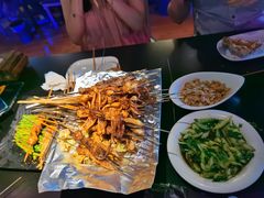 -西街夜油条·麻团包乌饭