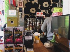 -熊猫一间店欧式奶茶铺