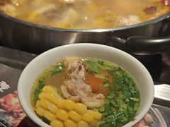 -尚尚仙·酸汤猪手·猪肚鸡火锅(华联万柳购物中心店)