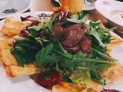 烤面包篮牛肉色拉-5号公路餐厅(曼哈顿店)
