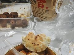 -周黑鸭(地铁虹桥火车站店)