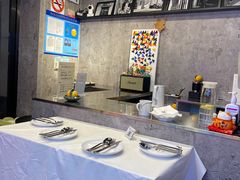 -LESCEDARS Brasserie Bistro香柏树