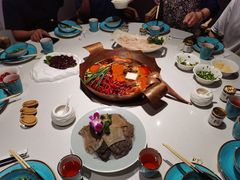 -墨居上隐·院子里火锅(峨眉店)