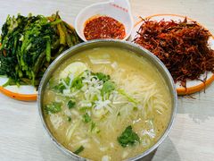 -三姐妹冷面馆(保卫路店)