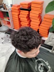 -LILI·HAIR SALON理理造型