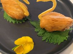 栗茸天鹅酥-白天鹅宾馆-宏图府餐厅