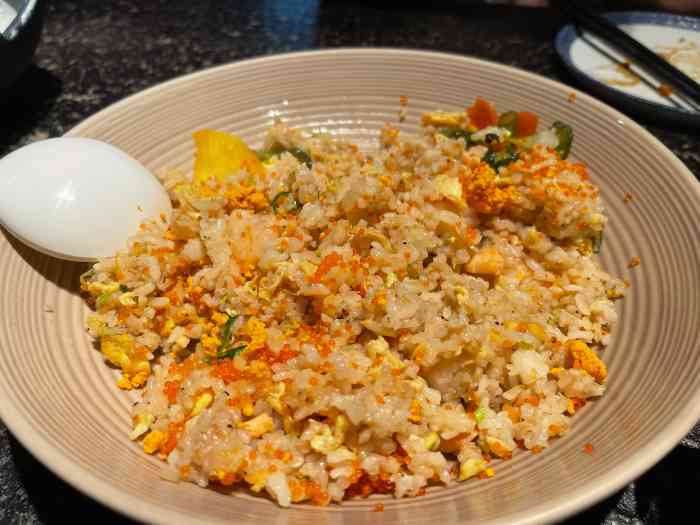 打分 70 /人 今天点的云丹炒饭,米饭都是黏糊在一起的 不是粒粒分明的