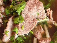 -大众跷脚牛肉馆·非遗传承单位(峨眉山店)