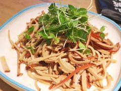 -山城外·非遗酸菜鱼(新都汇融店)