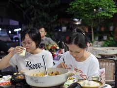-刘姐啤酒鱼民族演艺餐厅(西街总店)