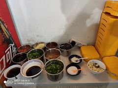 -运气牛自助酱大骨火锅(南京东路店)