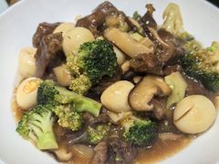 老坛牛肉-三姐妹餐厅(曲江店)