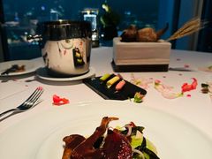 香草烟熏乳鸽与鸭肝-翡翠36餐厅(浦东香格里拉店)