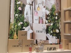 -Dior迪奥(上海世茂广场店)