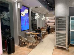 用餐区-奈雪的茶(大梅沙8号仓店)