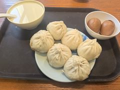 虾仁包子-草包包子铺1937(普利街店)