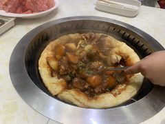 特色排骨烀饼-灶座小锅烀饼·铁锅炖(道里店)