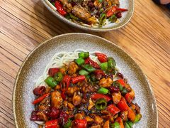 麻辣鸡丁拌面-醉牛腩·面小馆