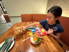 -芊彩餐厅(迪士尼探索家度假酒店)