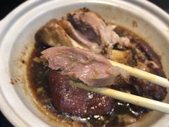 -老码头黑皮肘子锅包肉(文政街店)