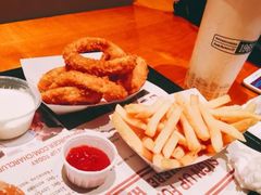 -The Habit Burger Grill 哈比特汉堡(复兴soho店)