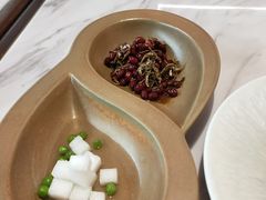 小鱼花生米-喜鼎海胆水饺(平安金融中心店)