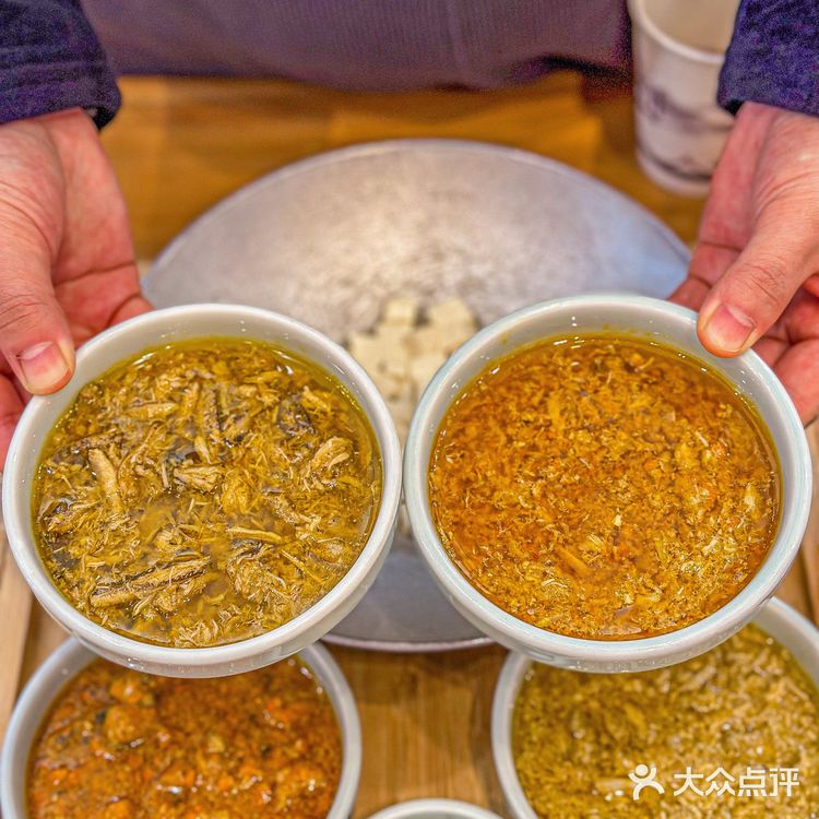 元旦逛豫园不能错过的蟹黄面