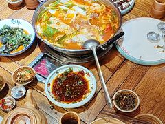 -亮欢寨酸汤鱼(沙冲路店)