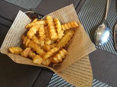 -悦享绿山墙西餐厅